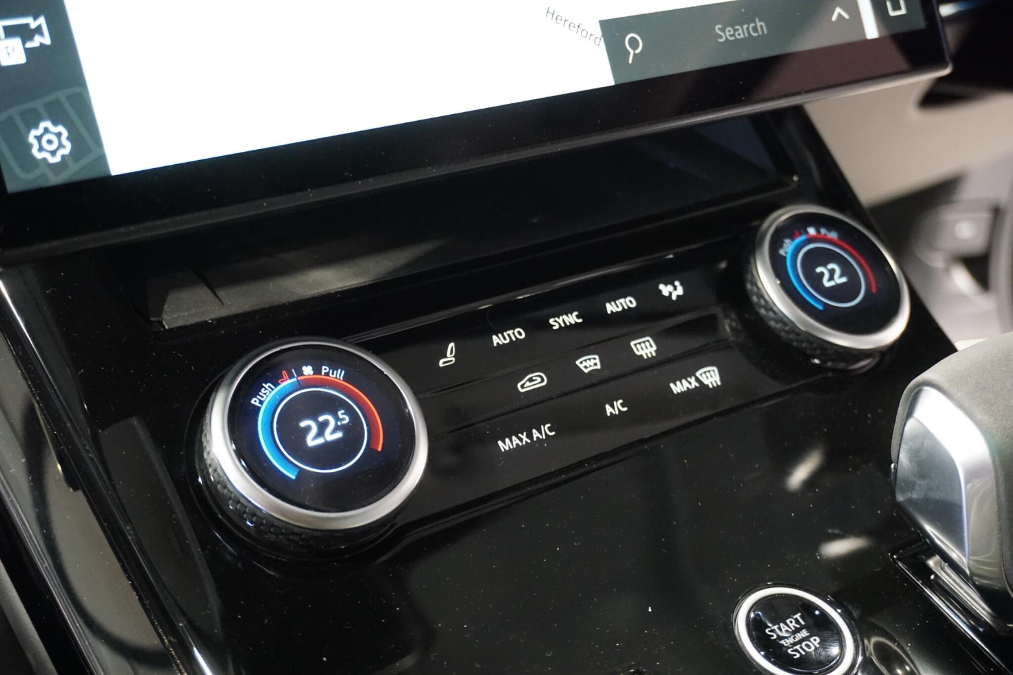 Land Rover Range Rover Sport 3.0 D300 MHEV Dynamic SE SUV 5dr Diesel Auto 4WD Euro 6 (s/s) (300 ps)